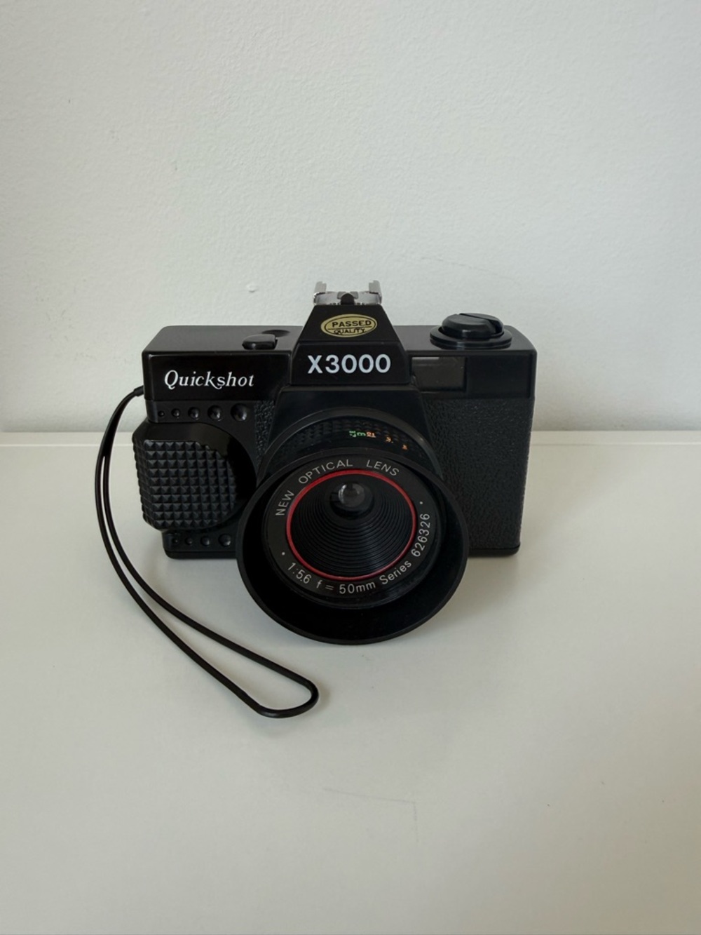Vintage QUICKSHOT Point & Shoot Film Camera X3000 Optical 50mm